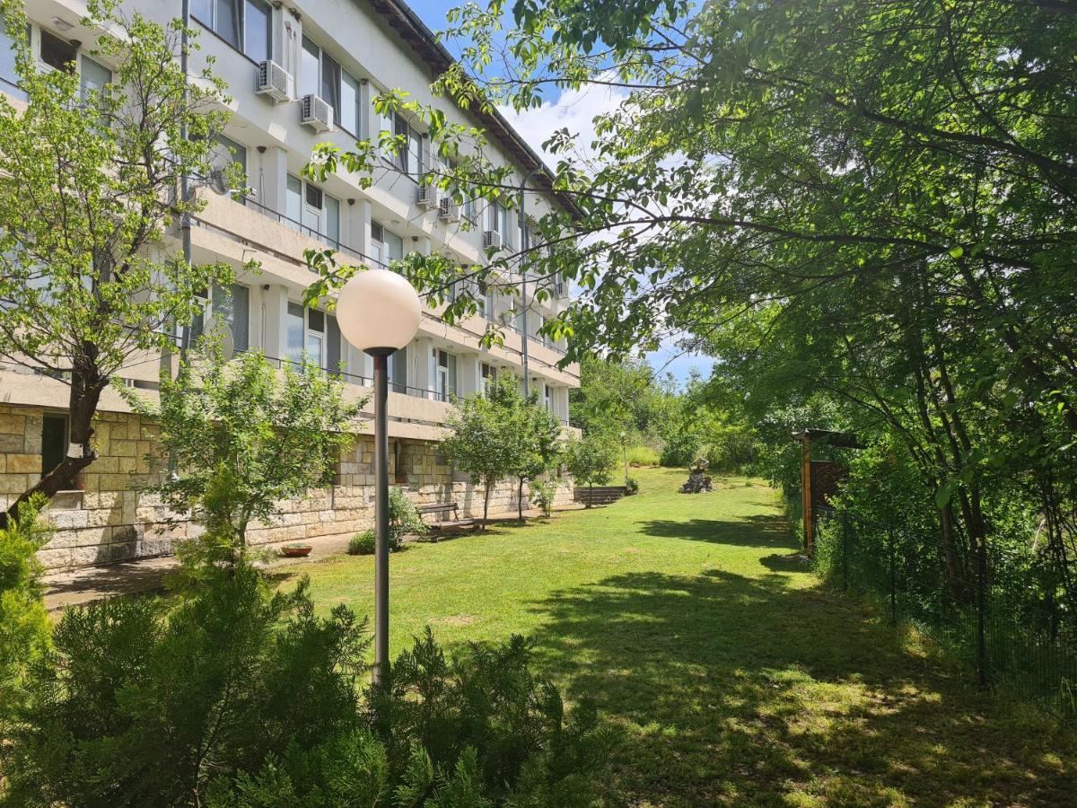 Туристически Дом Кайлъка Plevna Exterior foto